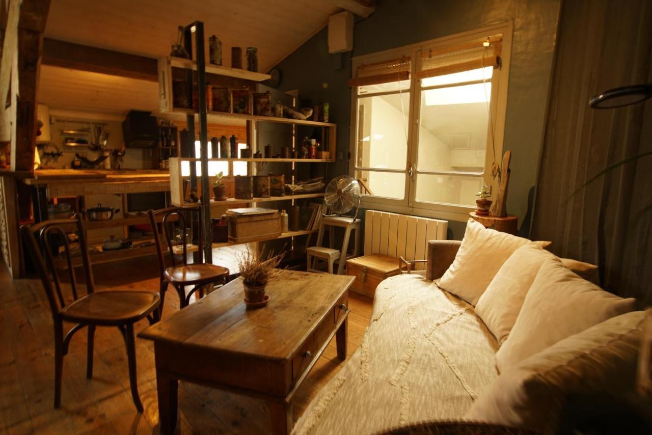 Le Refuge Ceretan, Grand Et Bel Appartement Mansarde En Plein Centre Buitenkant foto